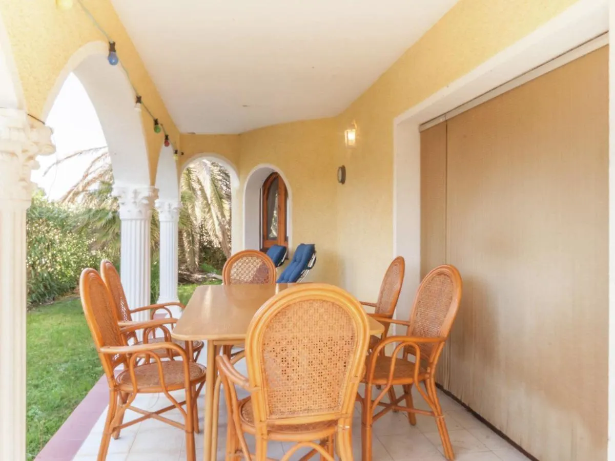 Appealing Holiday Home In Sant Pere Pescador With Garden