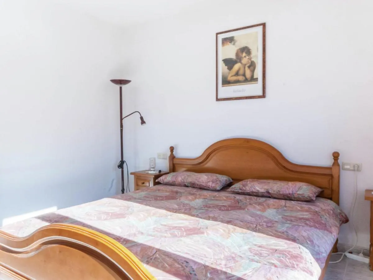 Appealing Holiday Home In Sant Pere Pescador With Garden
